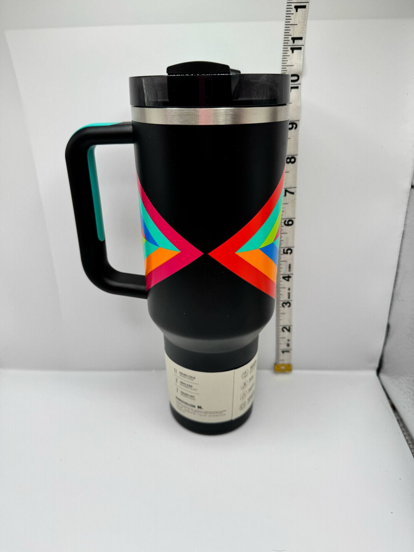The Quencher H2.0 FlowState Tumbler 40oz 1.18L Hyper Geo
