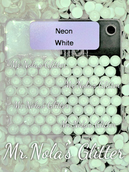 MNG Rocks Neon White Glass Rhinestone