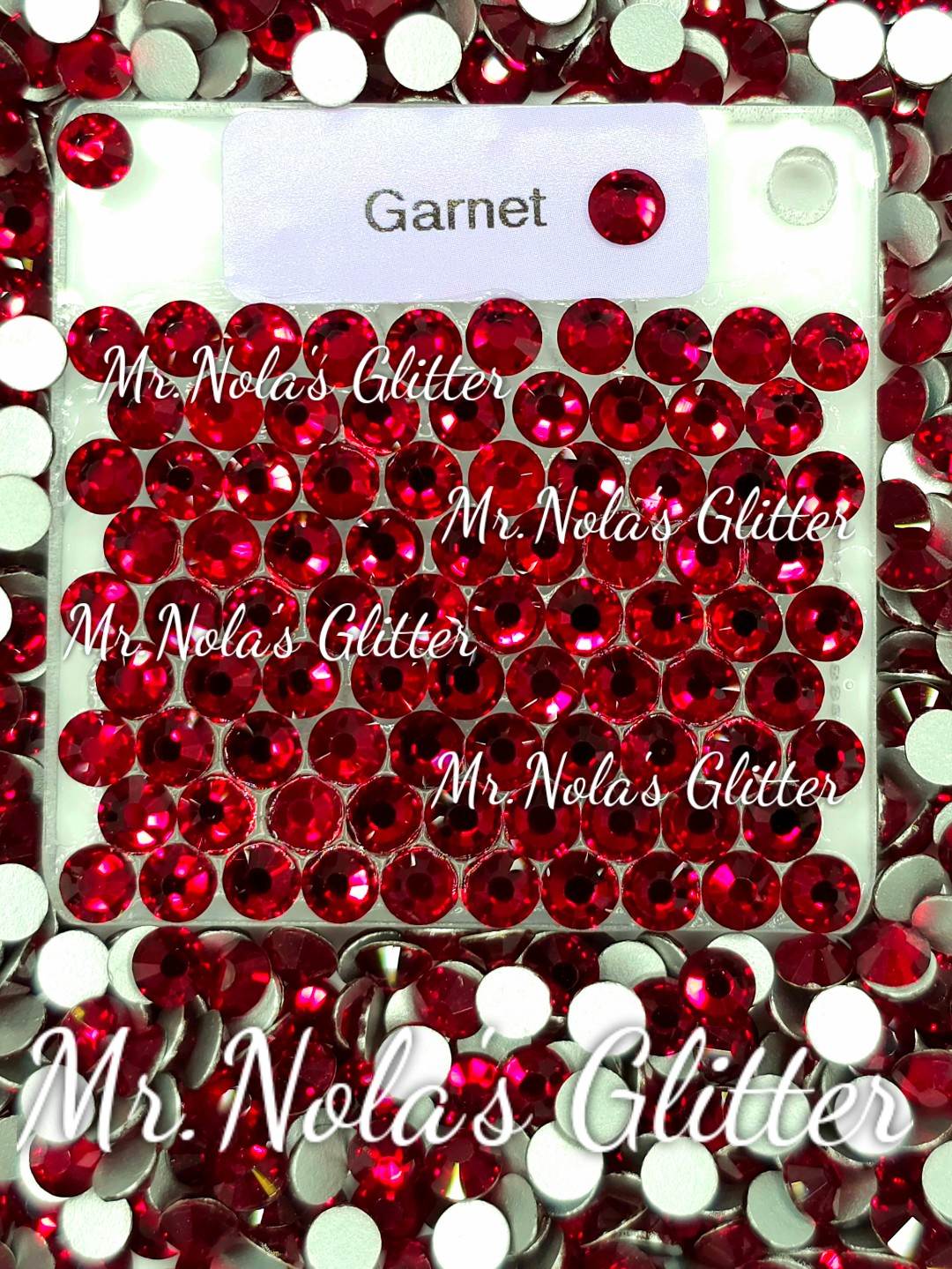 MNG Rocks Dark Siam/ Garnet Glass Rhinestones