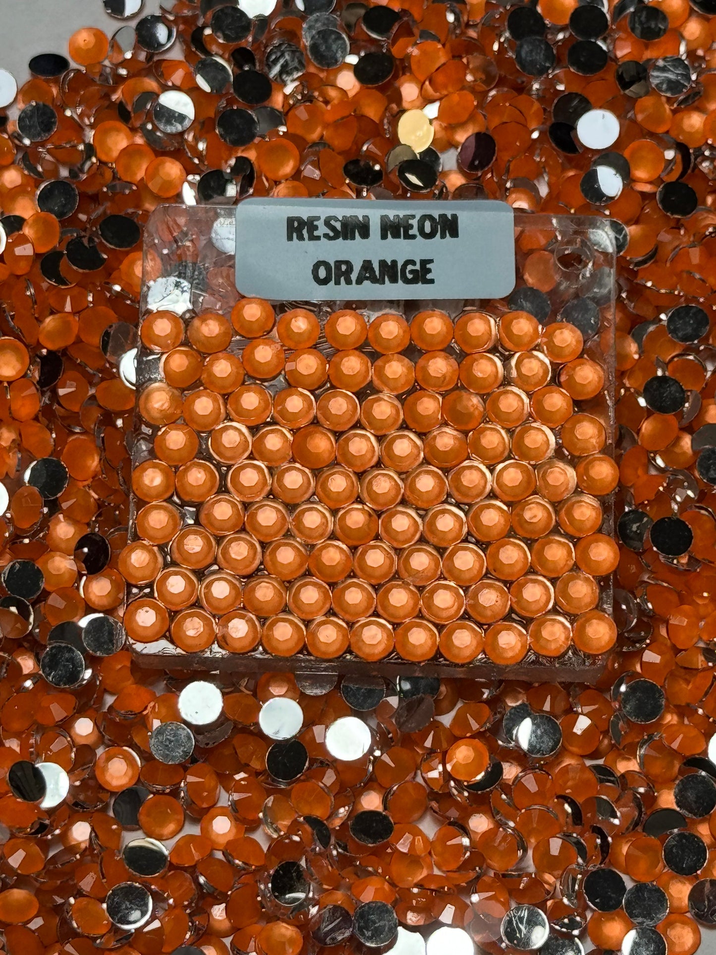 MNG Rocks Resin Neon Orange